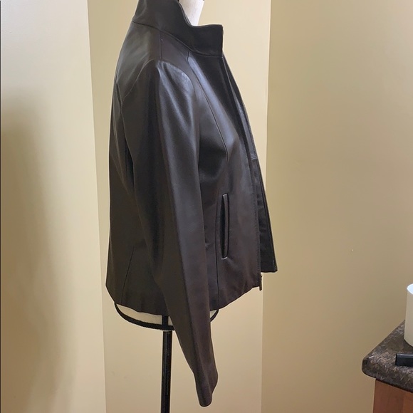 Beautiful Genuine Leather Jacket/Blazer - Picture 2 of 6
